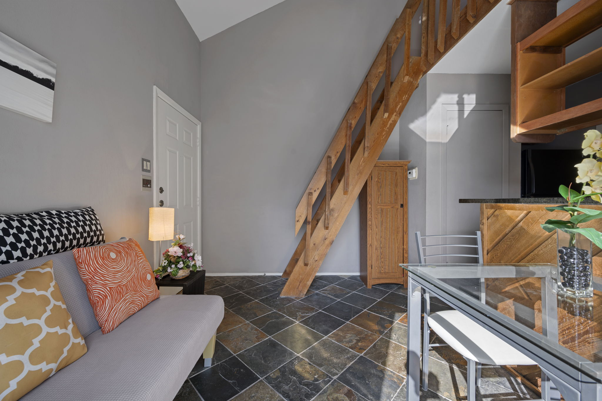 2210 Pearl Street, Unit 301 Austin, TX 78705 - Photo 6 of 35