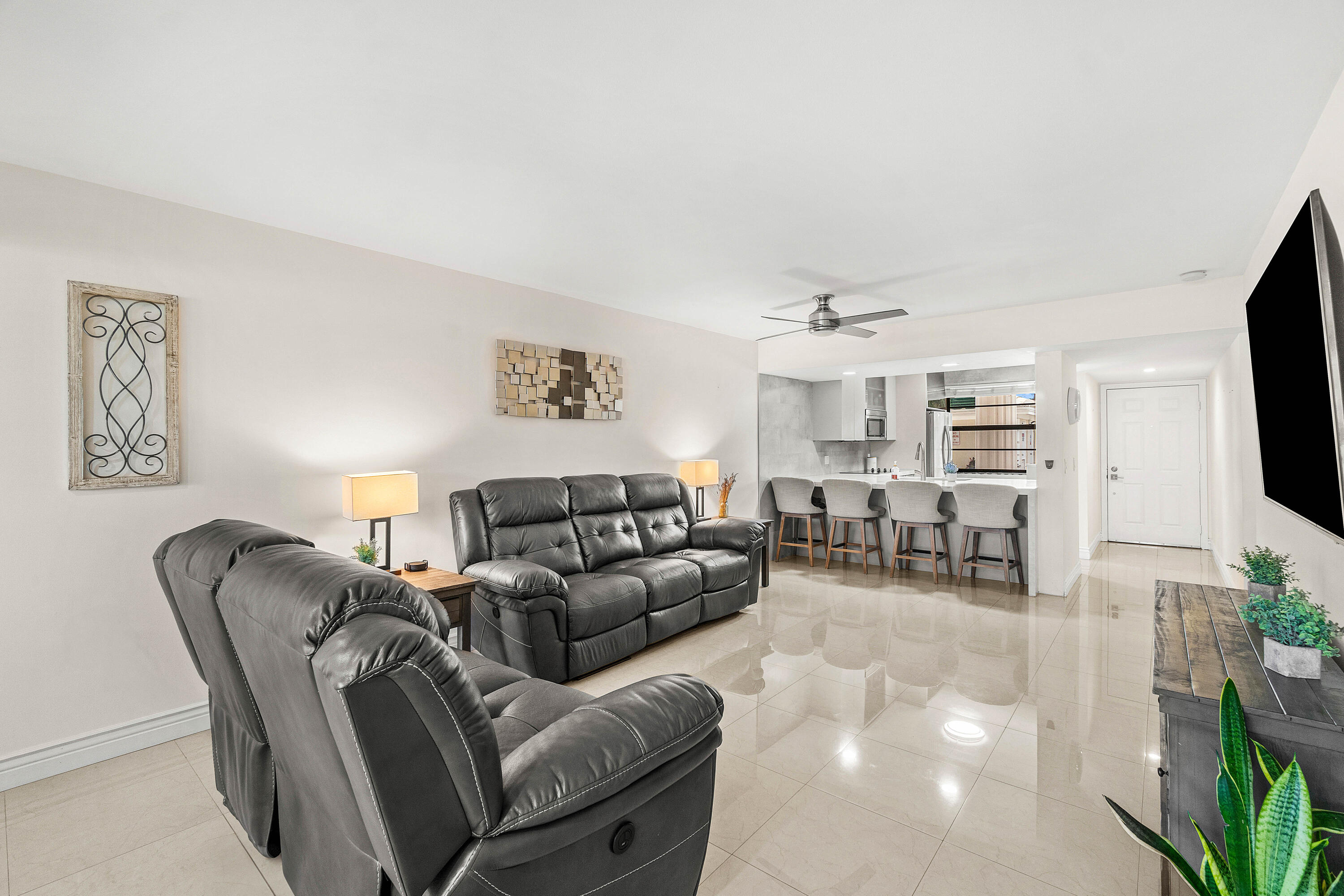 6049 Balboa Circle, Unit 103 Boca Raton, FL 33433 - Photo 9 of 26 014-6049BalboaCircle-103-BocaRaton-FL-33