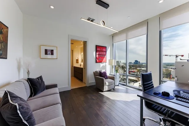 $1,995,000 | 3107 Peachtree Road Northeast, Unit 1504, Atlanta, GA 30305