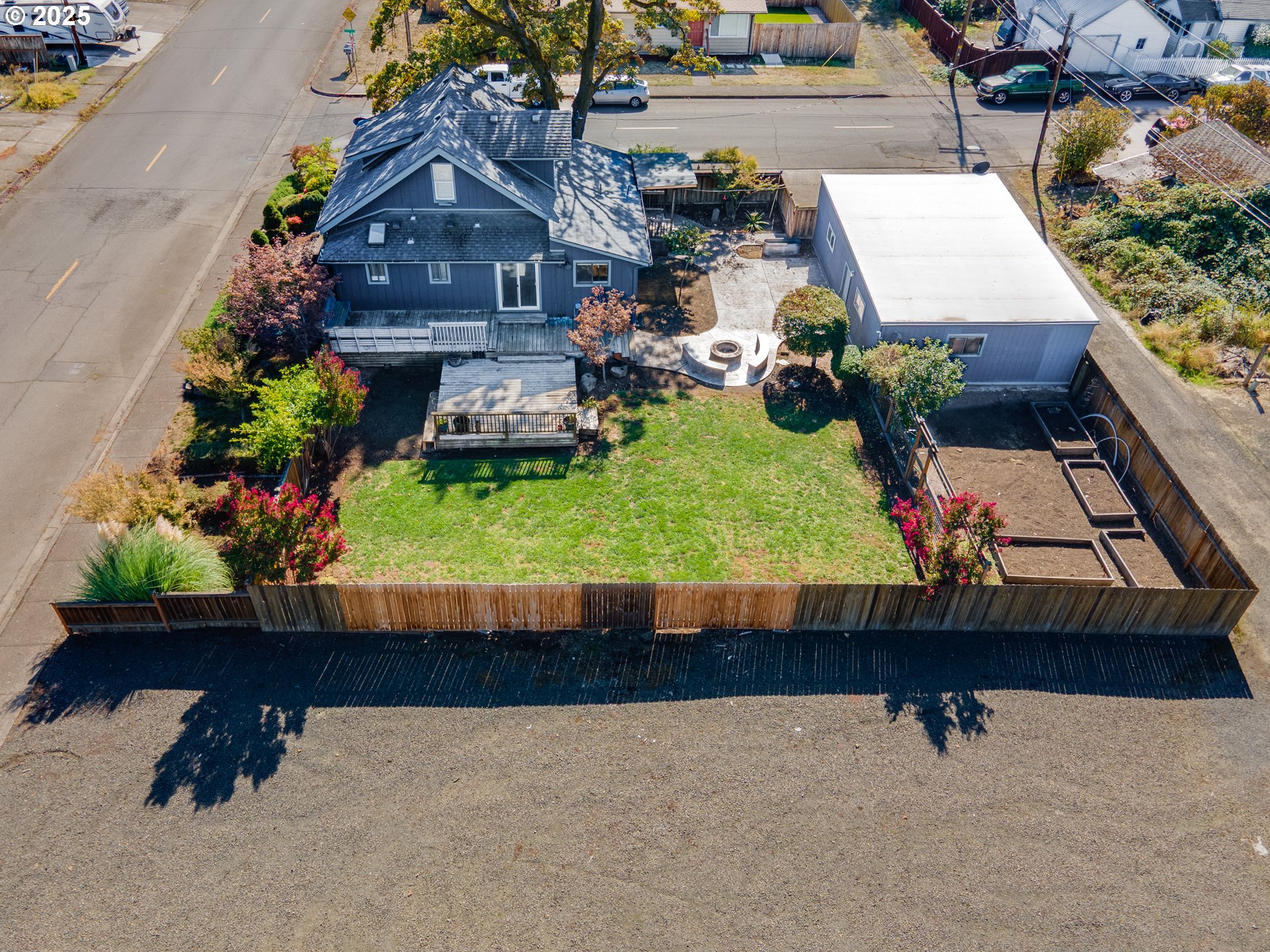 1021 Deal Street Junction City, OR 97448 - Photo 39 of 43 an outdoor view of the patio and swimming pool