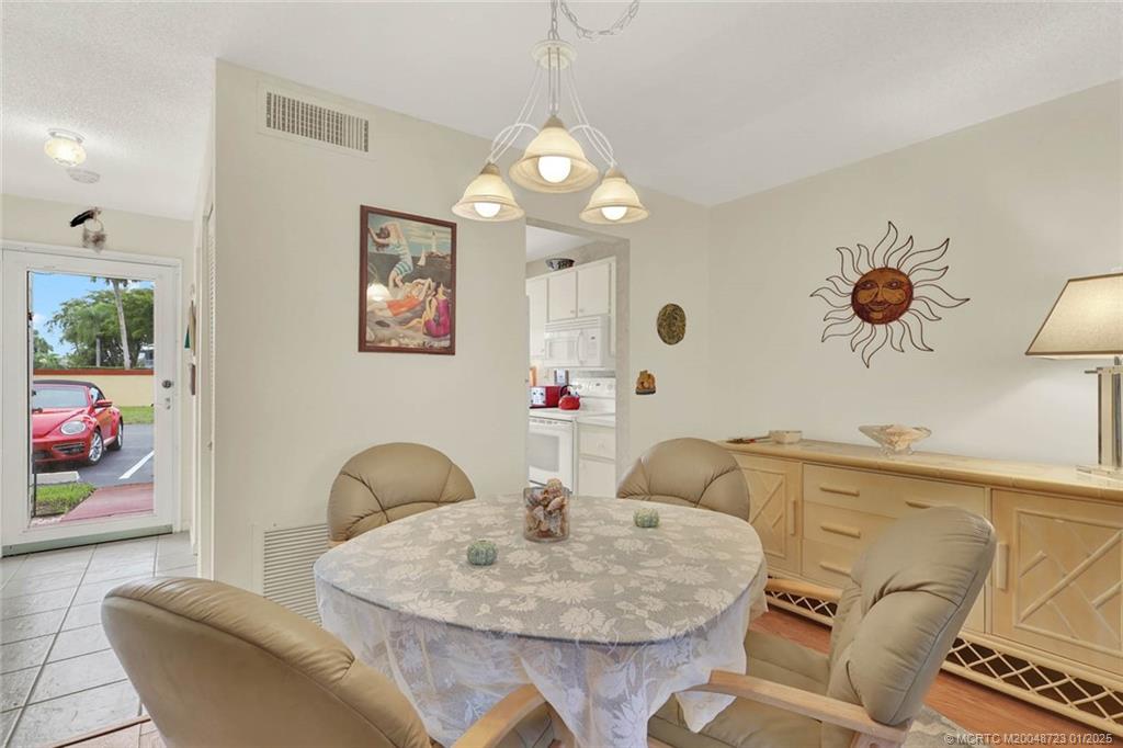 1903 Southwest Palm City Road, Unit BLDG 2D Stuart, FL 34994 - Photo 9 of 38 Gallery Image 9