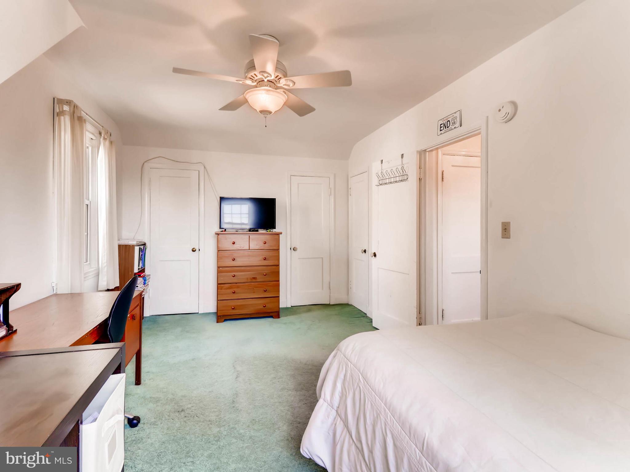 3116 Dunglow Road Baltimore, MD 21222 - Photo 22 of 29 Bedroom w/ oak wood under carpet