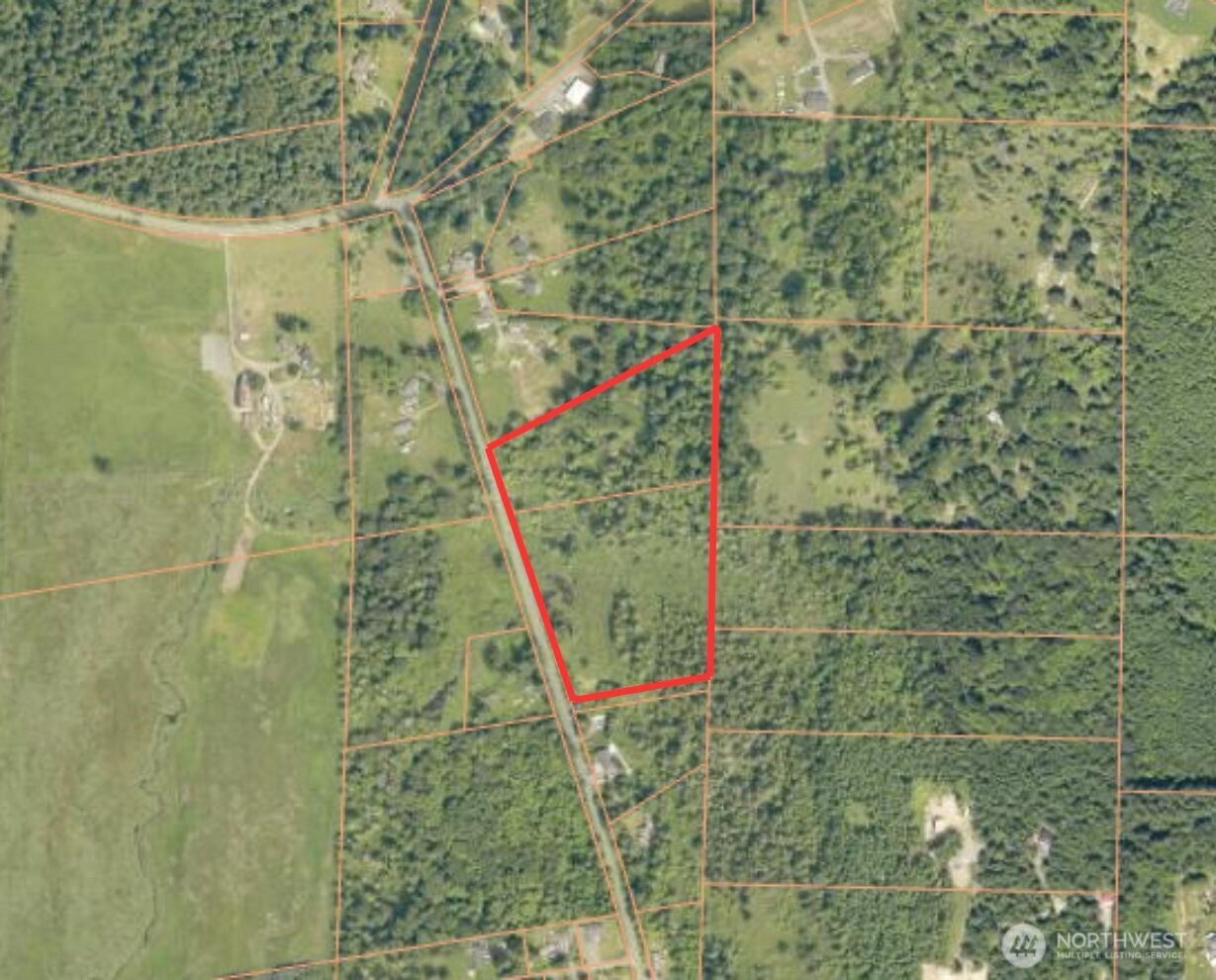 2121 Creswell Road Snohomish, WA 98290 - Photo 21 of 21 a bathroom with a shower and a shower