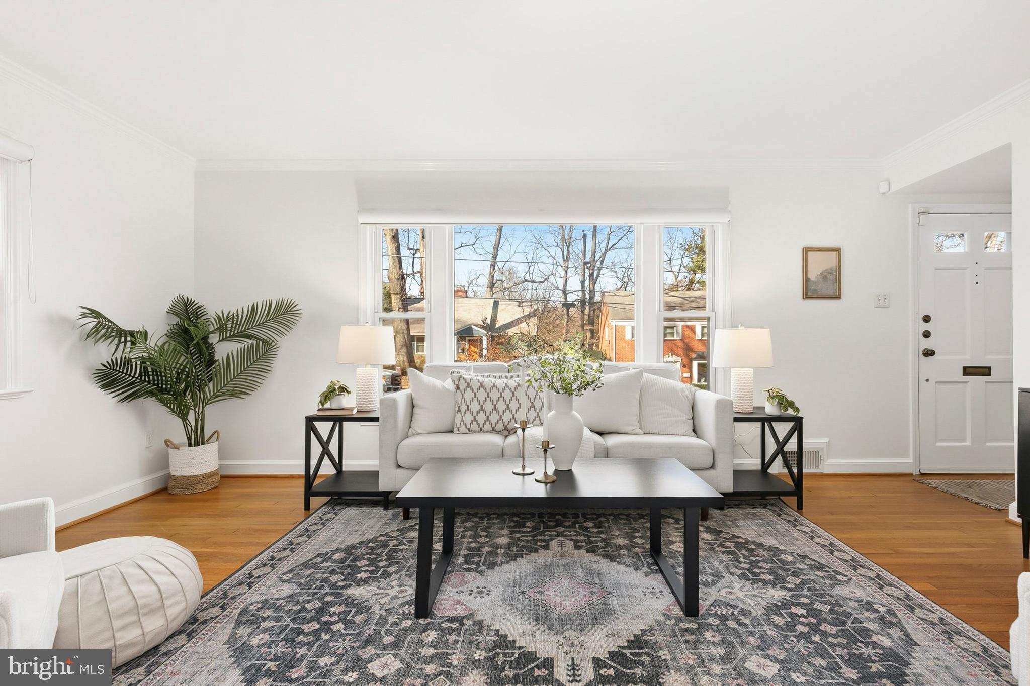 117 Lynnmoor Drive Silver Spring, MD 20901 - Photo 4 of 35