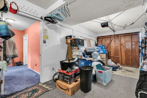 a view of a pathway with a pathway