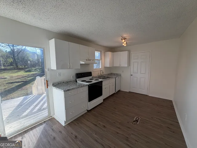 $1,325 | 2933 Coffer Drive, Ellenwood, GA 30294