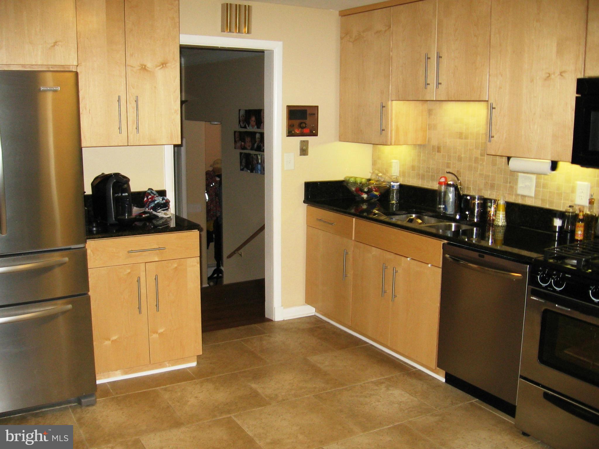 5904 Roland Avenue Baltimore, MD 21210 - Photo 3 of 22 Kitchen