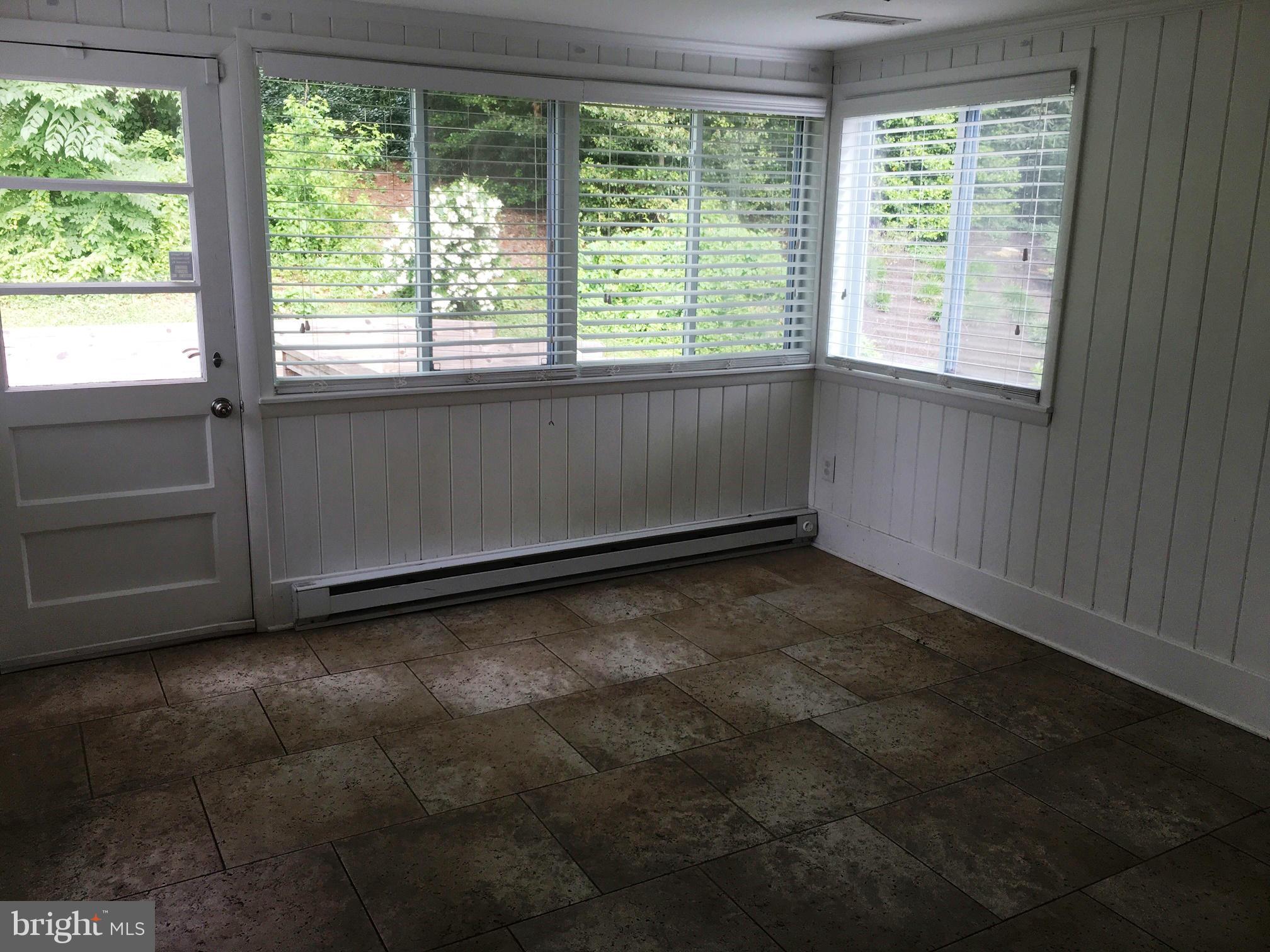 5904 Roland Avenue Baltimore, MD 21210 - Photo 5 of 22 Interior (General)