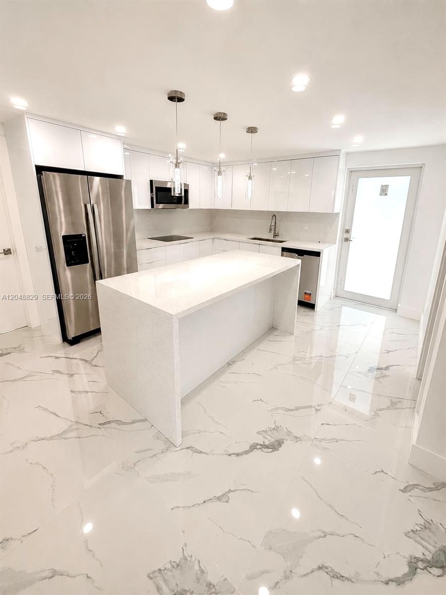 2390 Service Road Opa-Locka, FL 33054 - Photo 3 of 19