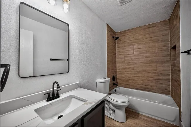 $356,000 | 4241 Meadowknoll Drive, Fort Worth, TX 76123