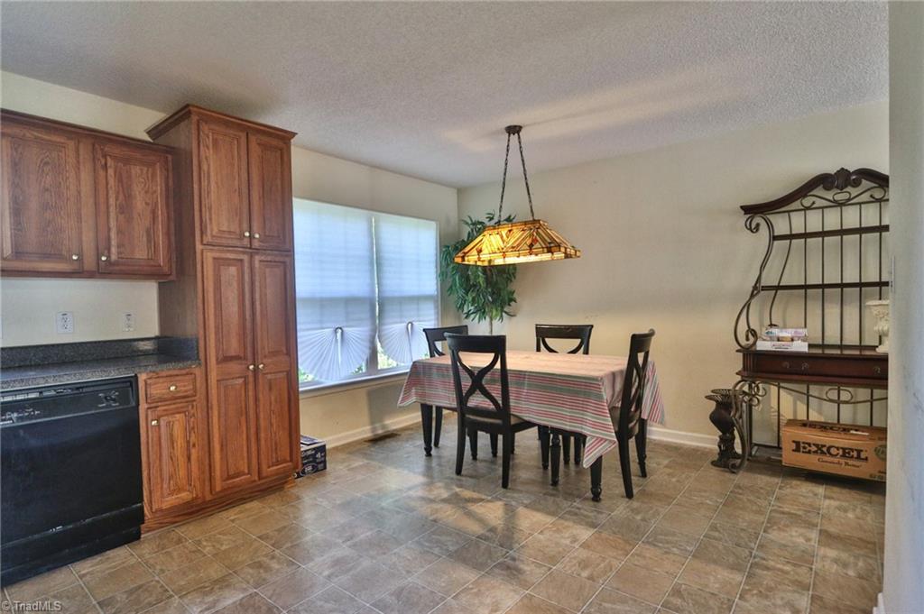 4937 Cartner Road Jonesville, NC 28642 - Photo 10 of 45 Gallery Image 10