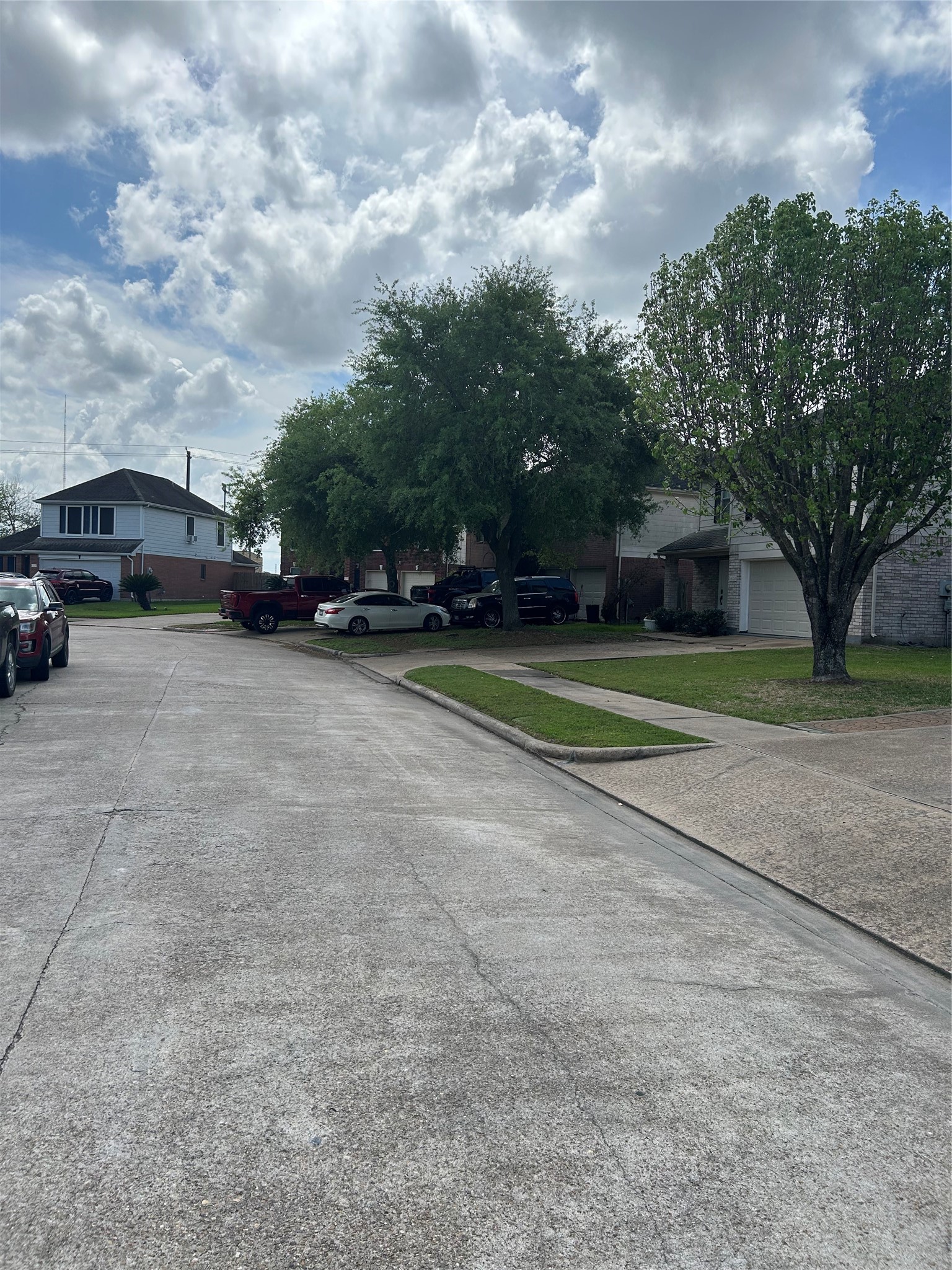 16346 St Helena Way Houston, TX 77053 - Photo 33 of 33 Street frontage