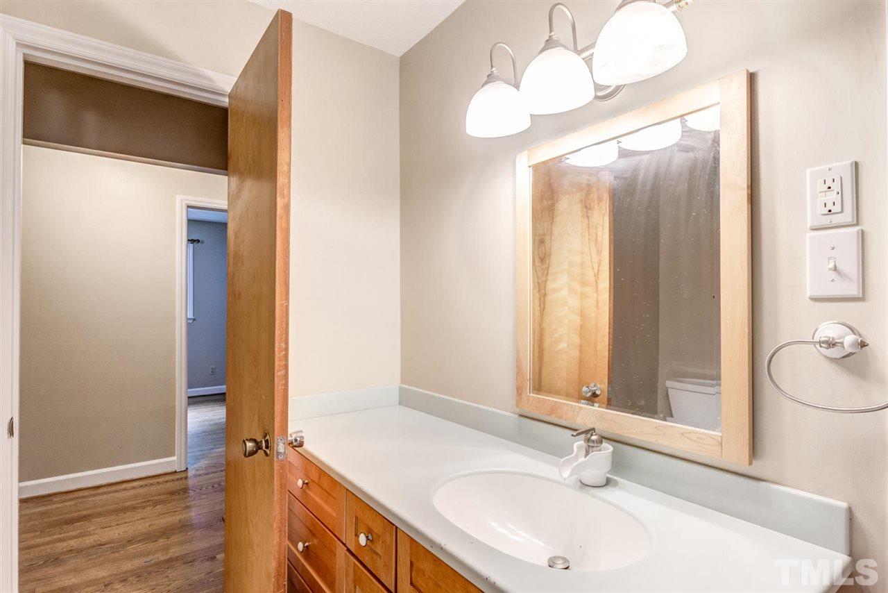 109 Keith Road Carrboro, NC 27510 - Photo 23 of 30 Gallery Image 23