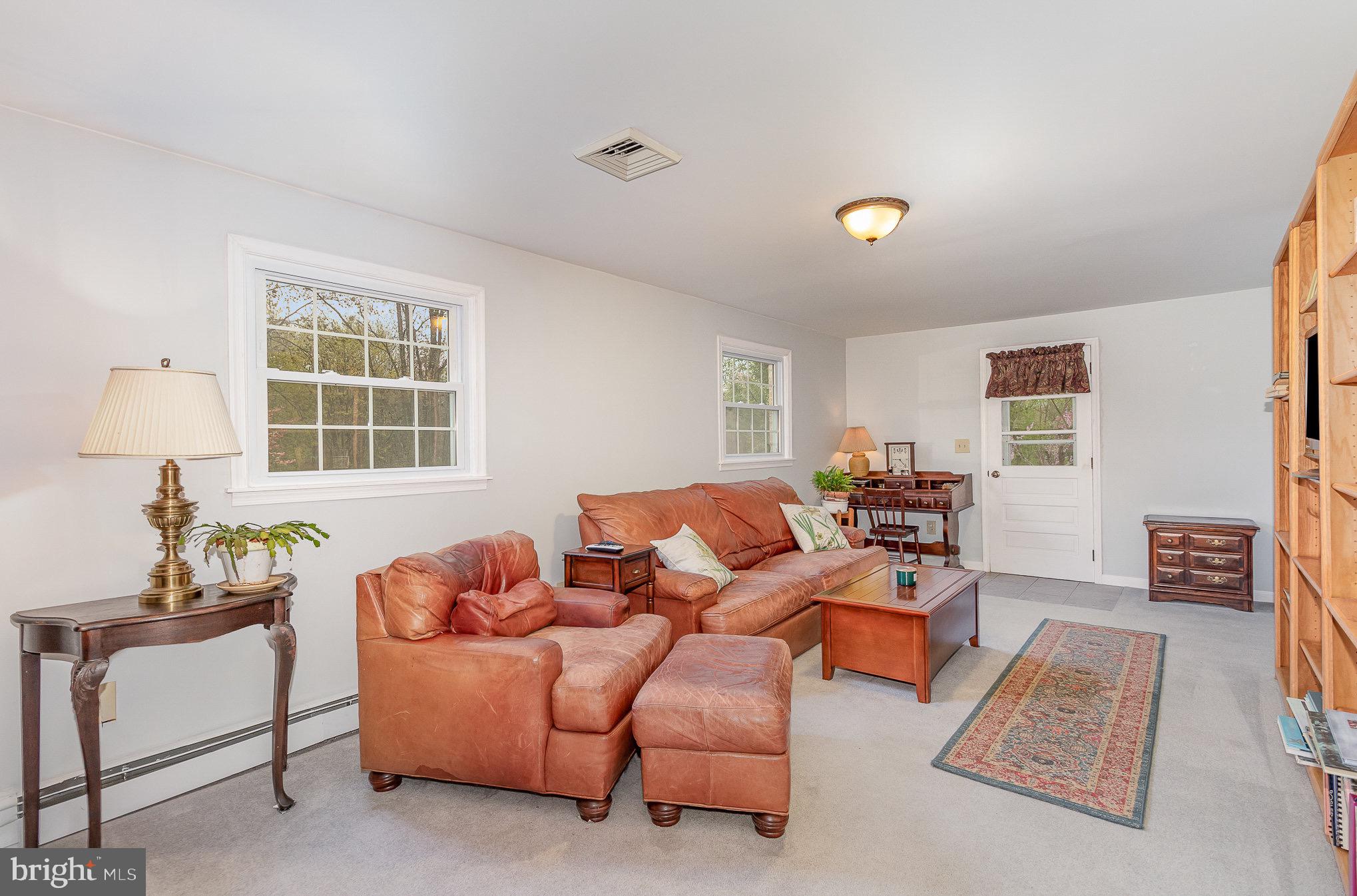 156 West Yellowbreeches Road Carlisle, PA 17015 - Photo 12 of 42 Gallery Image 12