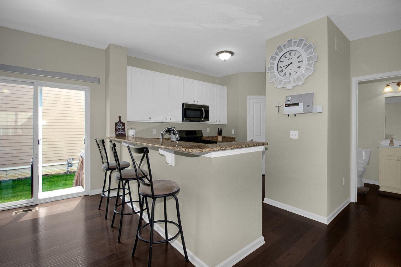 8008 Ravine Run Lane, Unit 8008 Columbus, OH 43235 - Photo 7 of 30 D