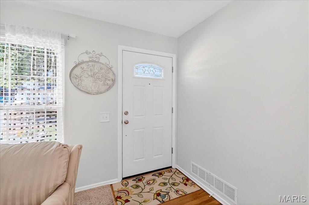3228 Lin Tel Road St. Louis, MO 63125 - Photo 3 of 47 Gallery Image 3