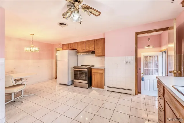 $289,900 | 32 Barlow Avenue, Lackawanna, NY 14218