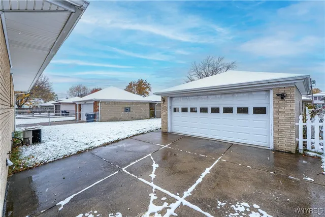 $289,900 | 32 Barlow Avenue, Lackawanna, NY 14218