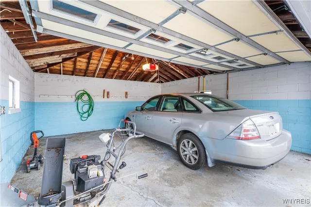 $289,900 | 32 Barlow Avenue, Lackawanna, NY 14218