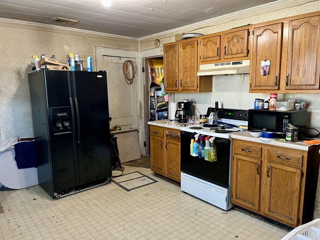 63 Allston Avenue West Springfield, MA 01089 - Photo 5 of 13