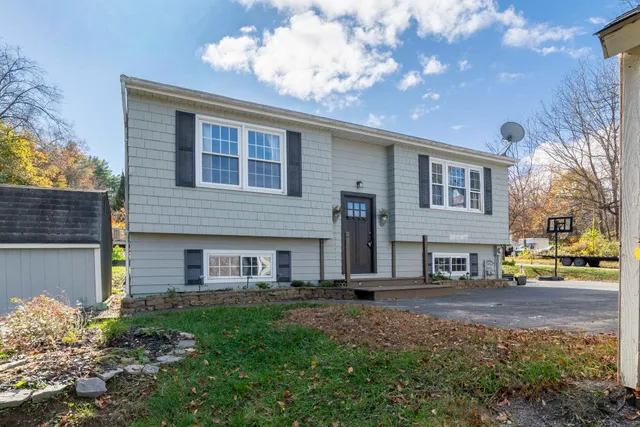 $310,000 | 5 Claremont NelMar Heights, Claremont, NH 03743