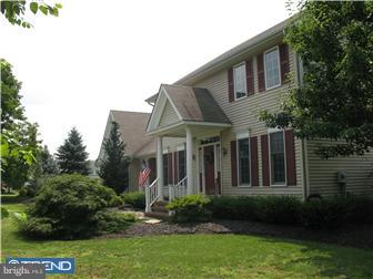 18 Stacy Drive Cream Ridge, NJ 08514 - Photo 1 of 11 Exterior Front