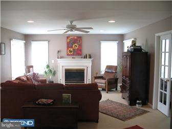 18 Stacy Drive Cream Ridge, NJ 08514 - Photo 3 of 11 Gallery Image 3