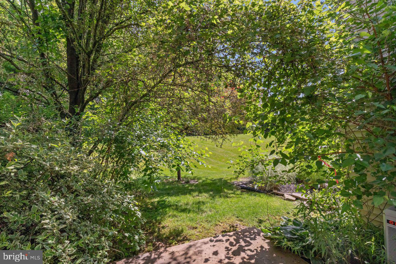 1919 Limestone Drive Hummelstown, PA 17036 - Photo 4 of 25 Gallery Image 4