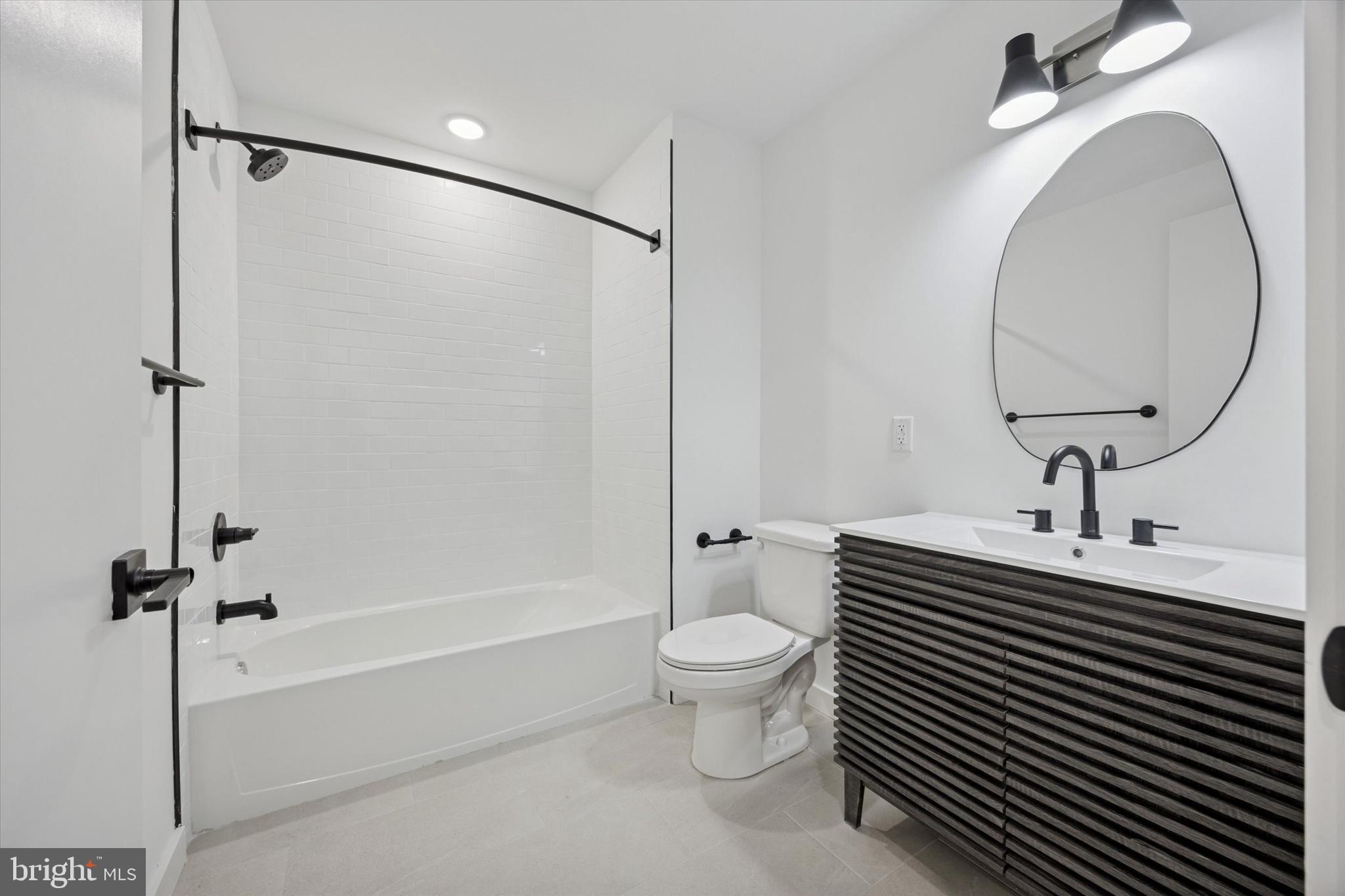 2020 Frankford Avenue, Unit 301 Philadelphia, PA 19125 - Photo 9 of 14 Gallery Image 9
