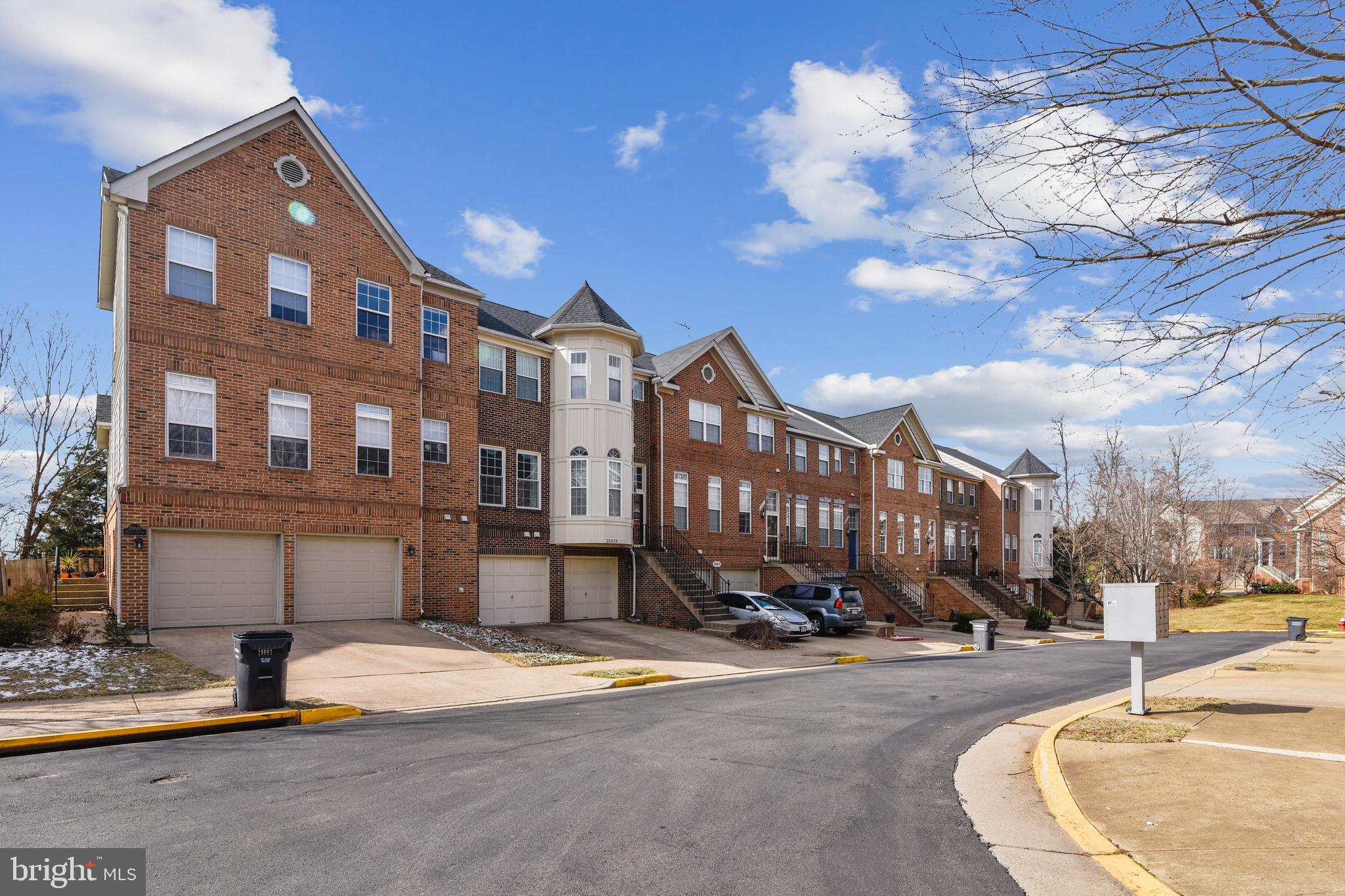 20673 Riptide Square Sterling, VA 20165 - Photo 3 of 54