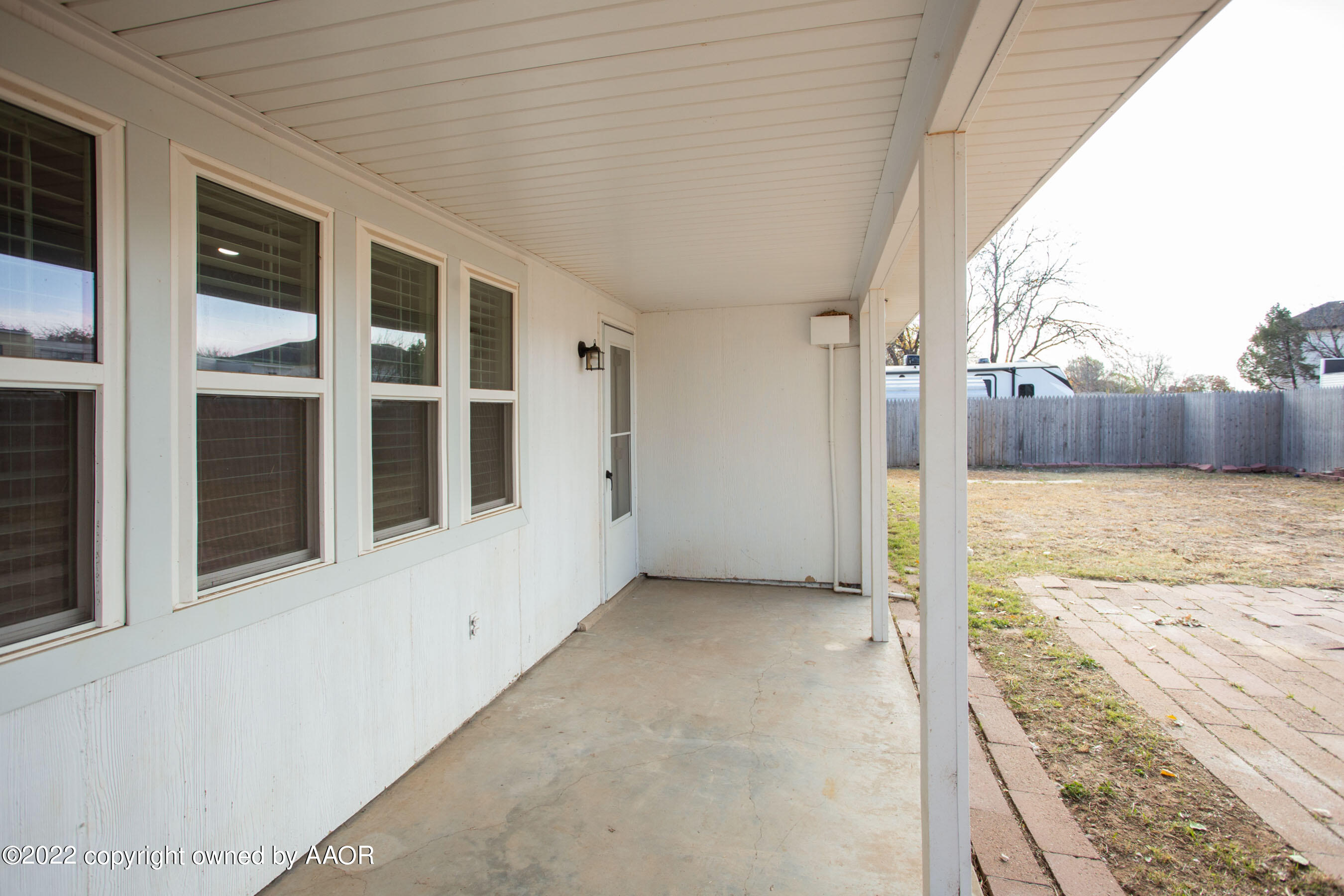 6702 Garwood Road Amarillo, TX 79109 - Photo 23 of 26 Back Porch