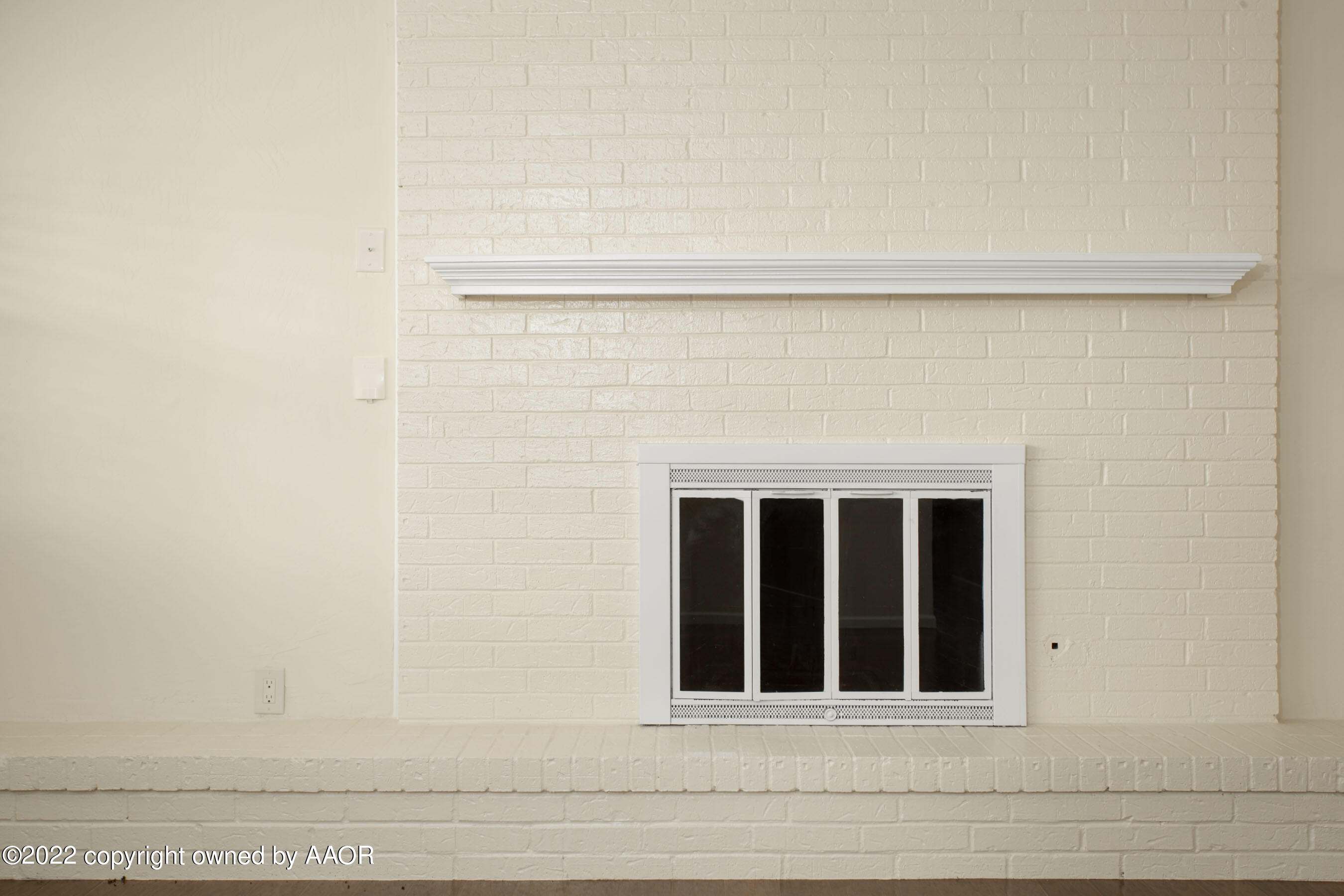 6702 Garwood Road Amarillo, TX 79109 - Photo 6 of 26 Fireplace