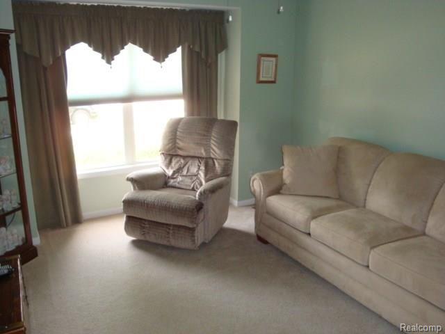 45667 Rathmore Drive Macomb, MI 48044 - Photo 12 of 21 pic11.jpg