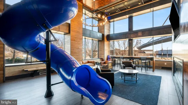 $2,750 | 235 North Christopher Columbus Boulevard, Unit 619, Philadelphia, PA 19106