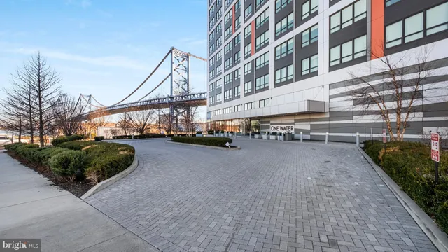 $2,750 | 235 North Christopher Columbus Boulevard, Unit 619, Philadelphia, PA 19106