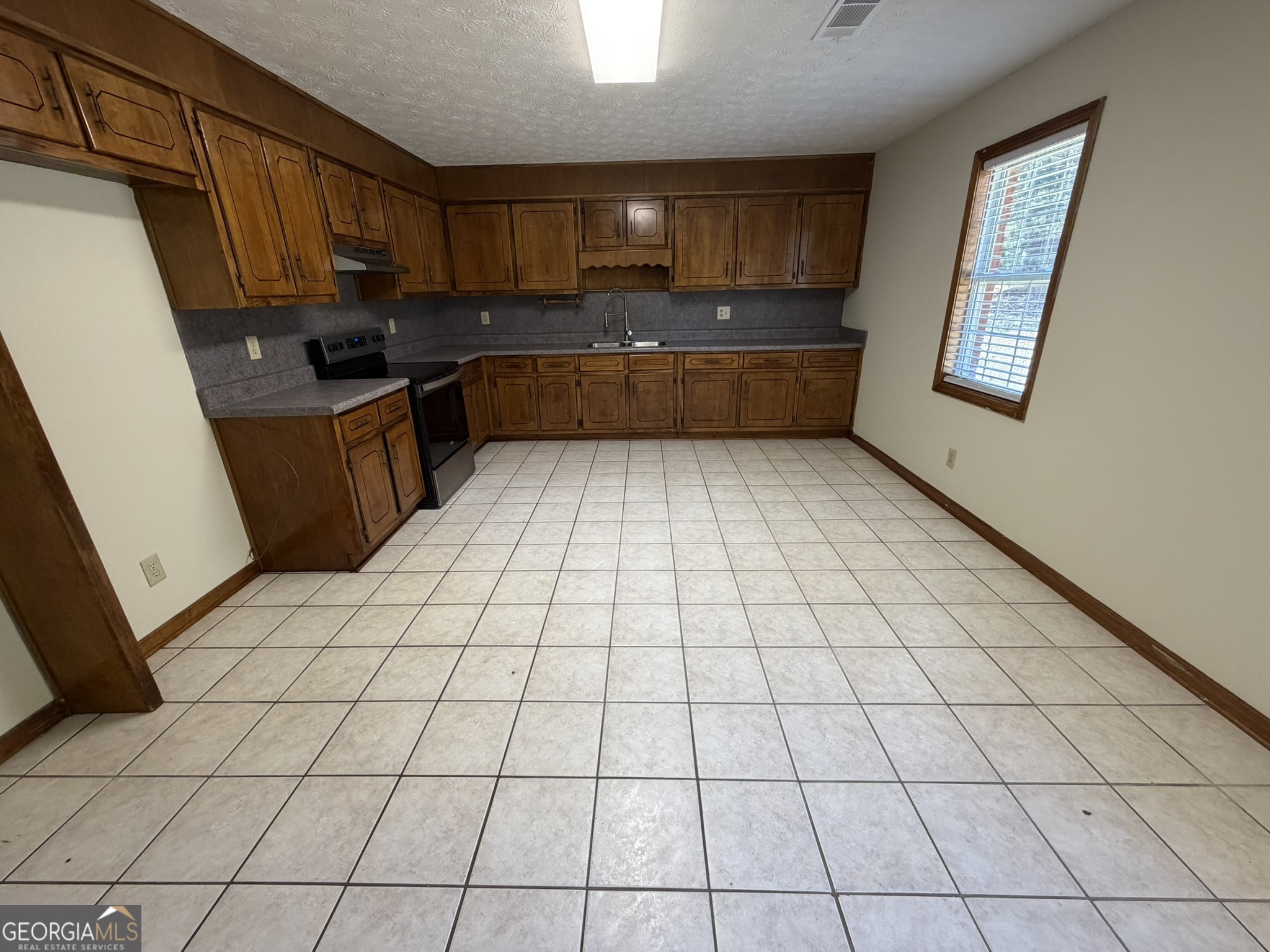 2939-h D H D Atha Road Covington, GA 30014 - Photo 8 of 28