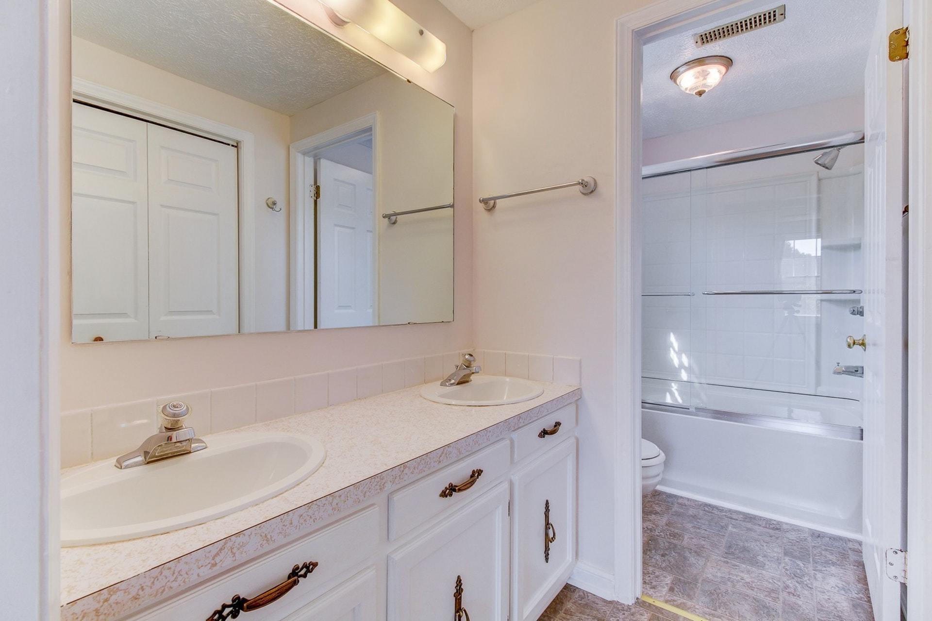 134 Claybrook Road Rocky Mount, VA 24151 - Photo 22 of 54 Master Bath