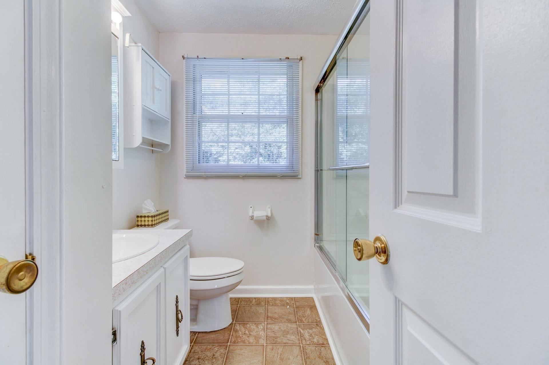 134 Claybrook Road Rocky Mount, VA 24151 - Photo 25 of 54 Full Bath