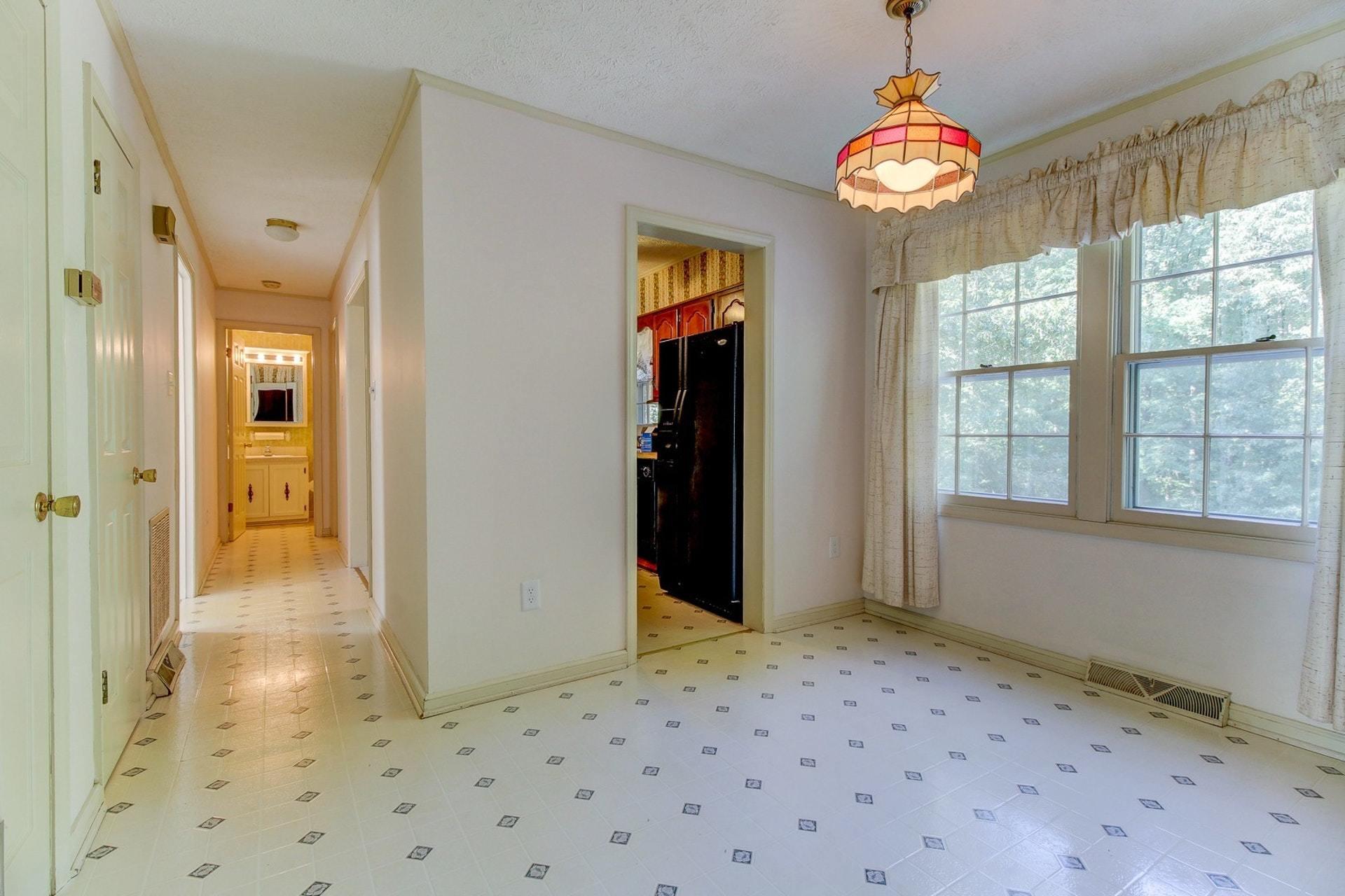 134 Claybrook Road Rocky Mount, VA 24151 - Photo 10 of 54 Breakfast Area