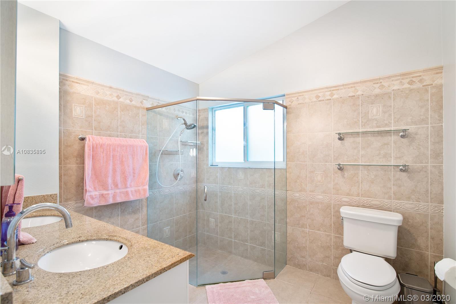 10532 Plainview Circle Boca Raton, FL 33498 - Photo 13 of 42