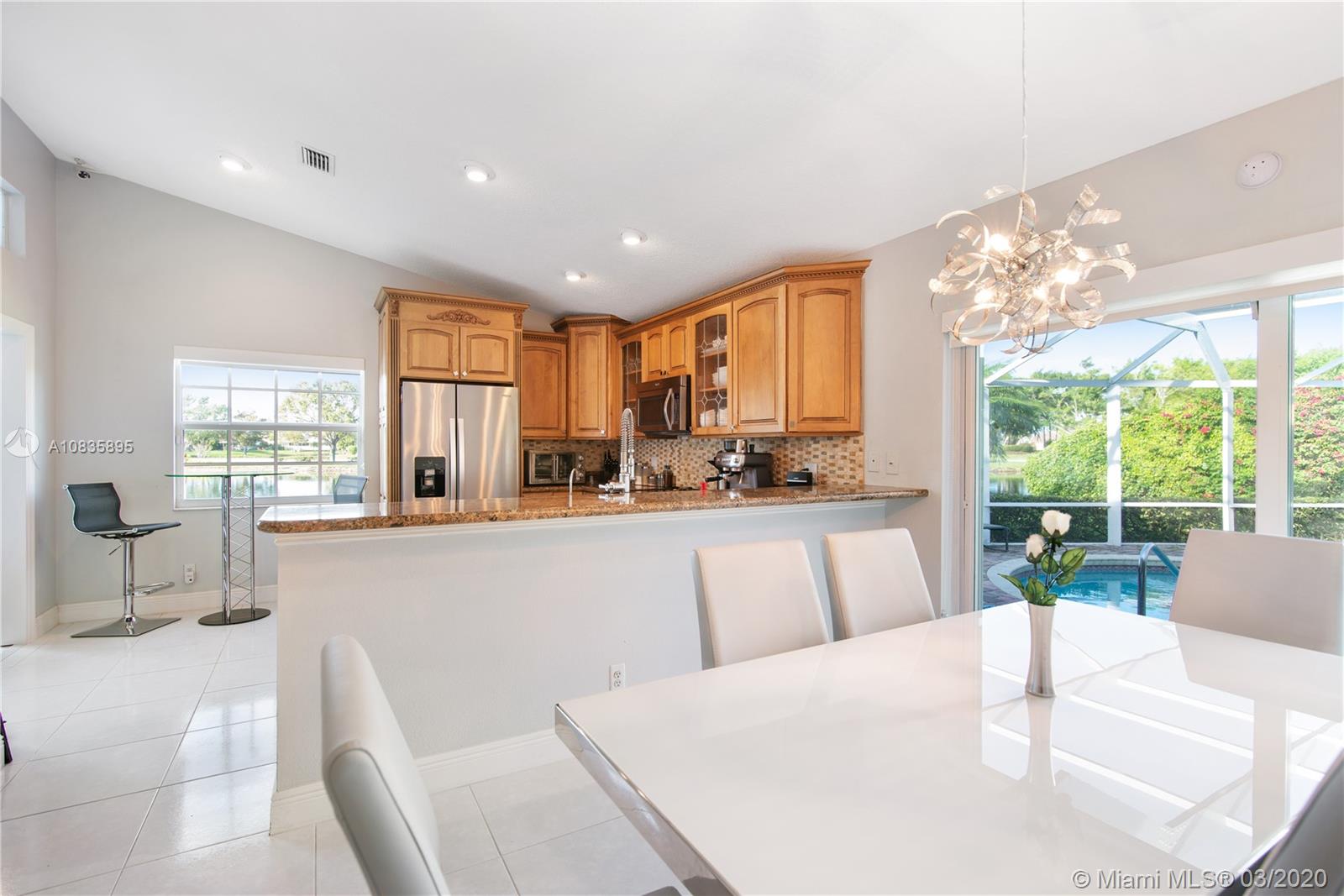 10532 Plainview Circle Boca Raton, FL 33498 - Photo 17 of 42
