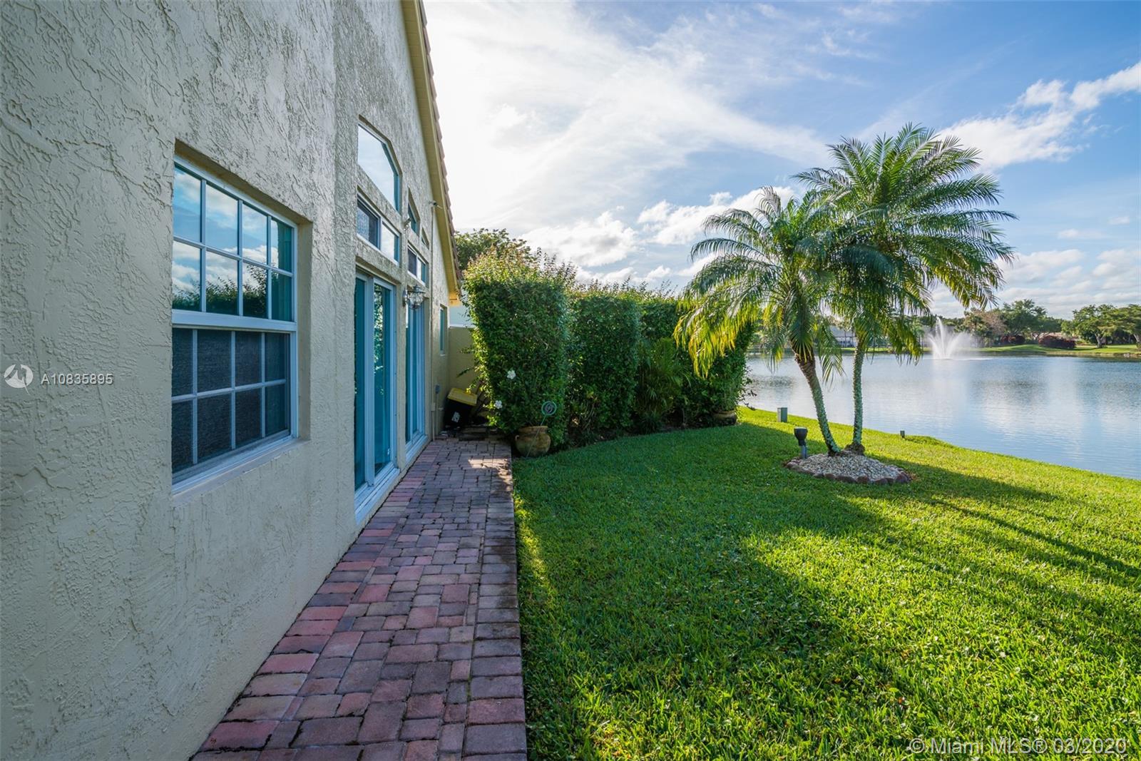 10532 Plainview Circle Boca Raton, FL 33498 - Photo 27 of 42