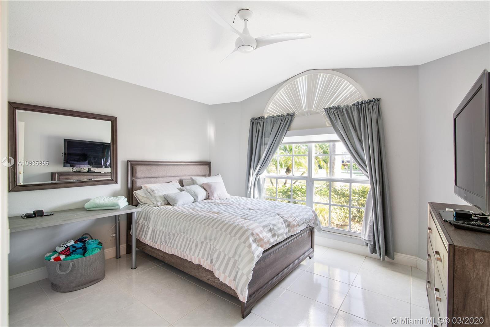 10532 Plainview Circle Boca Raton, FL 33498 - Photo 10 of 42