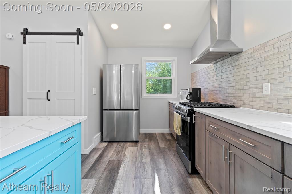 5460 North Henderson Road Davison, MI 48423 - Photo 17 of 33