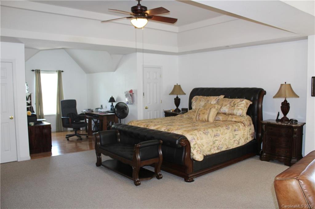 1919 Weddington Road Matthews, NC 28105 - Photo 10 of 16 Gallery Image 10