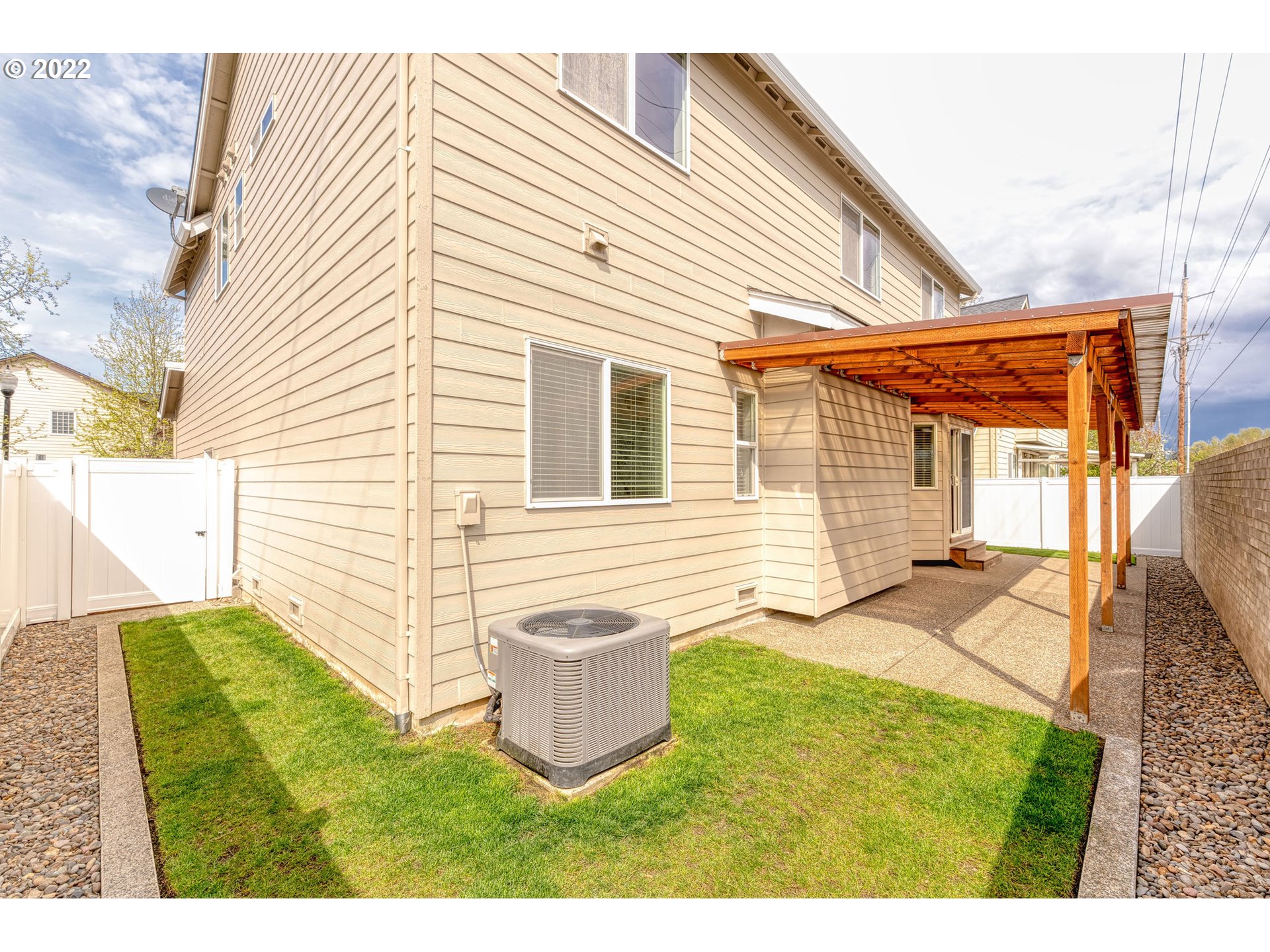 2785 North Fremont Street Cornelius, OR 97113 - Photo 27 of 32 a view of a backyard with plants and a patio