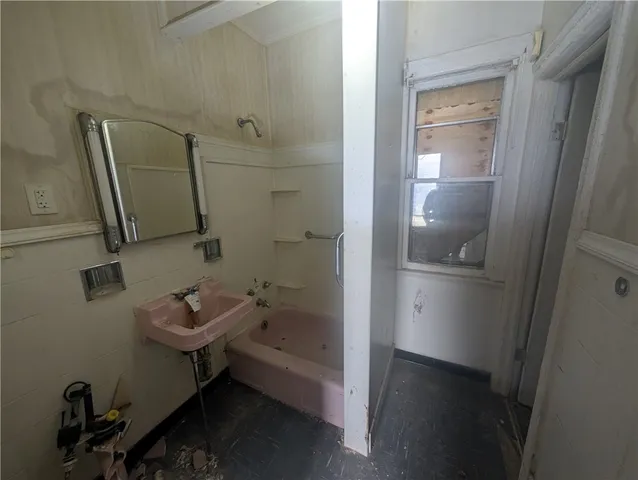 $20,000 | 672 Jefferson Avenue, Rochester, NY 14608