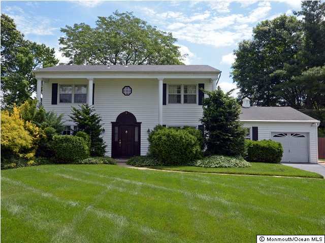 9 Lowell Road Manalapan, NJ 07726 - Photo 1 of 3 Primary Photo