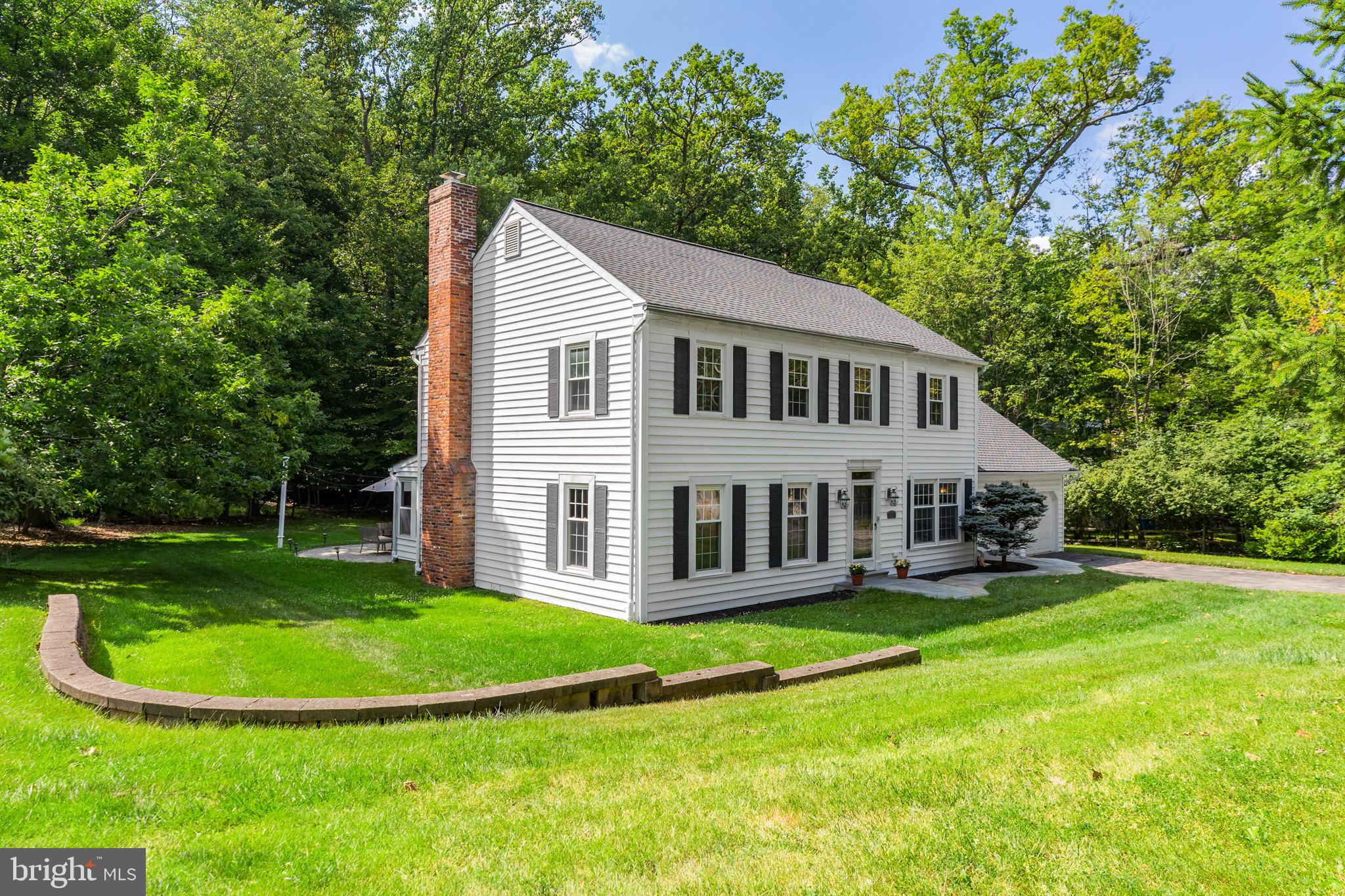 683 Hollow Road Wayne, PA 19087 - Photo 3 of 39