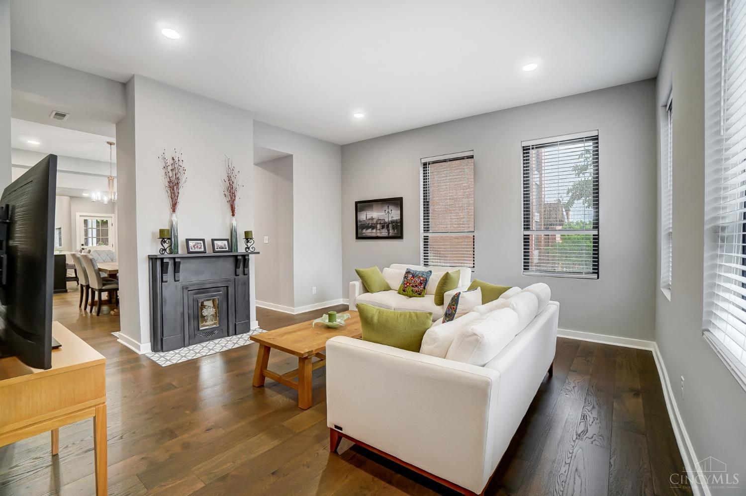 1014 Celestial Street Cincinnati, OH 45202 - Photo 5 of 47